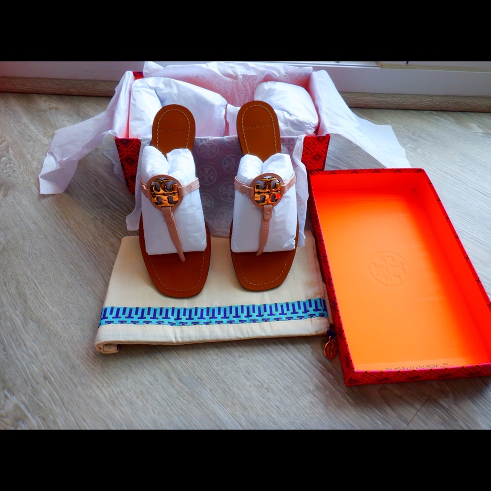 Authentic NWT Mini Miller Sandals in Seashell/Pink